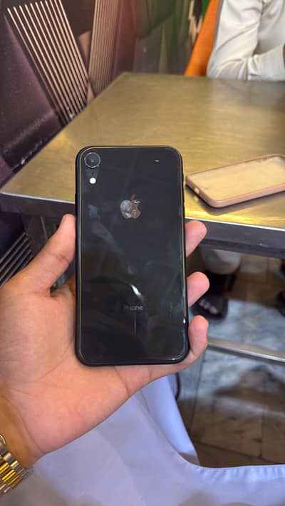 Apple iPhone XR