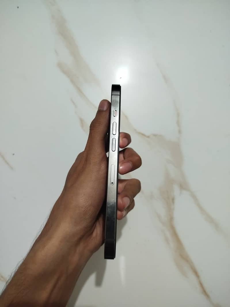 iPhone 13 Pro 1