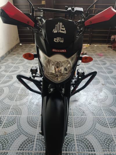 Suzuki GR 150 2025