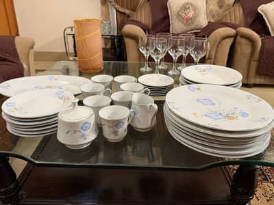 Dinner Set/Tea Set Brand new condition