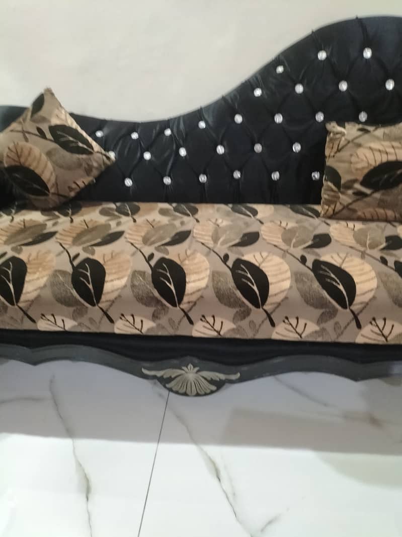 3 seater sofa 5
