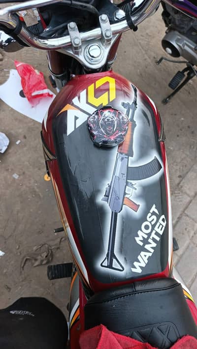 Honda 125 home used new condition  10/10