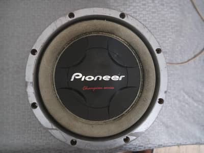 Pioneer TS-W307D4 1200W Subwoofer + WooConic 800W Amplifier