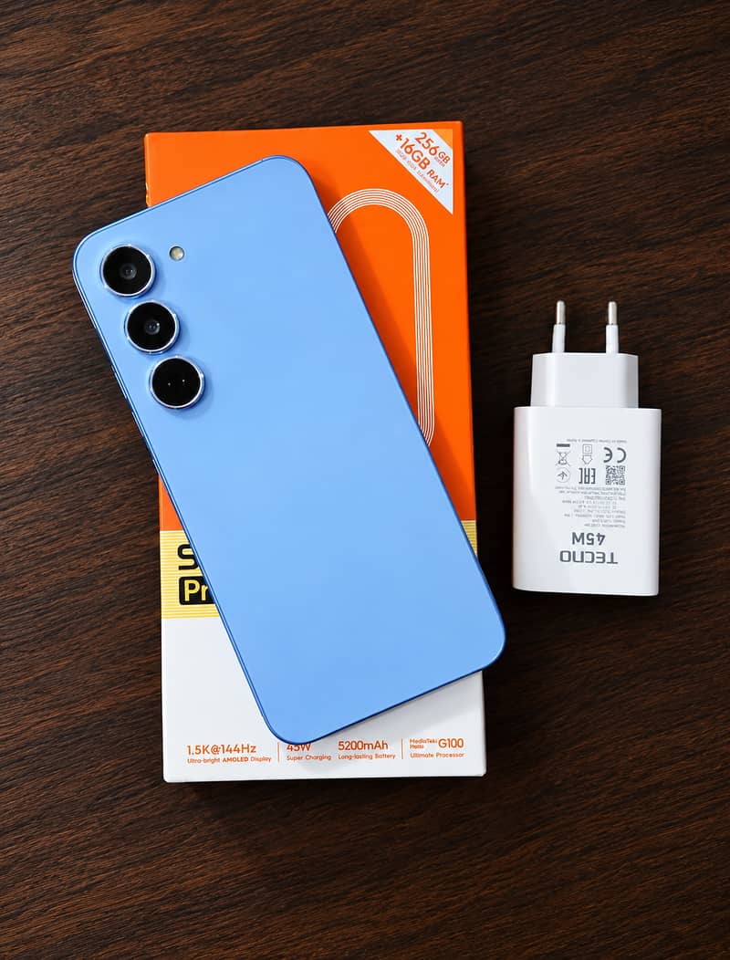 Tecno Spark 40 Pro 0