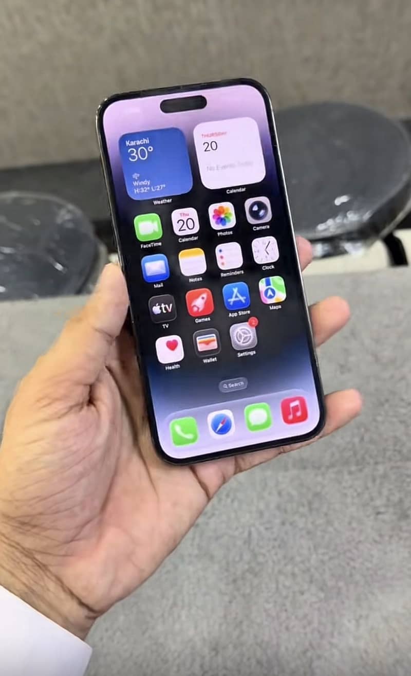 Apple iPhone 14 Pro Max 1