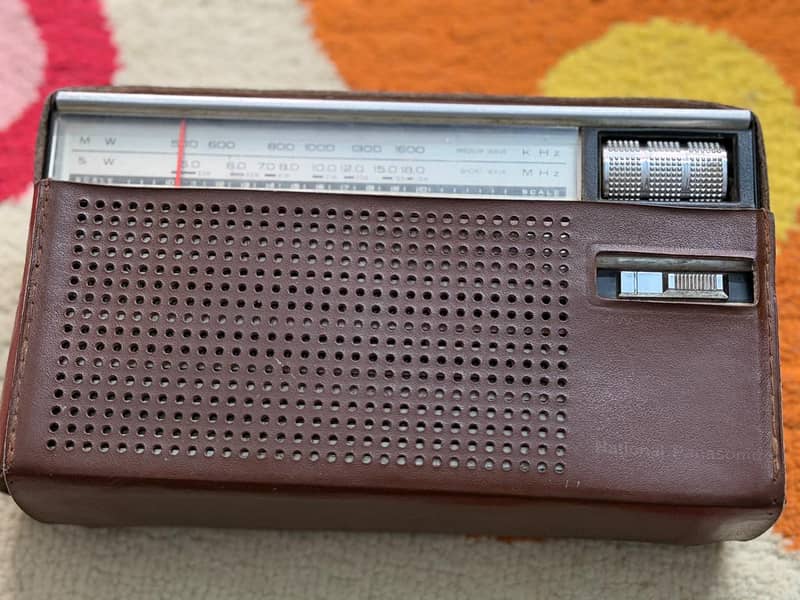 radio R218 1