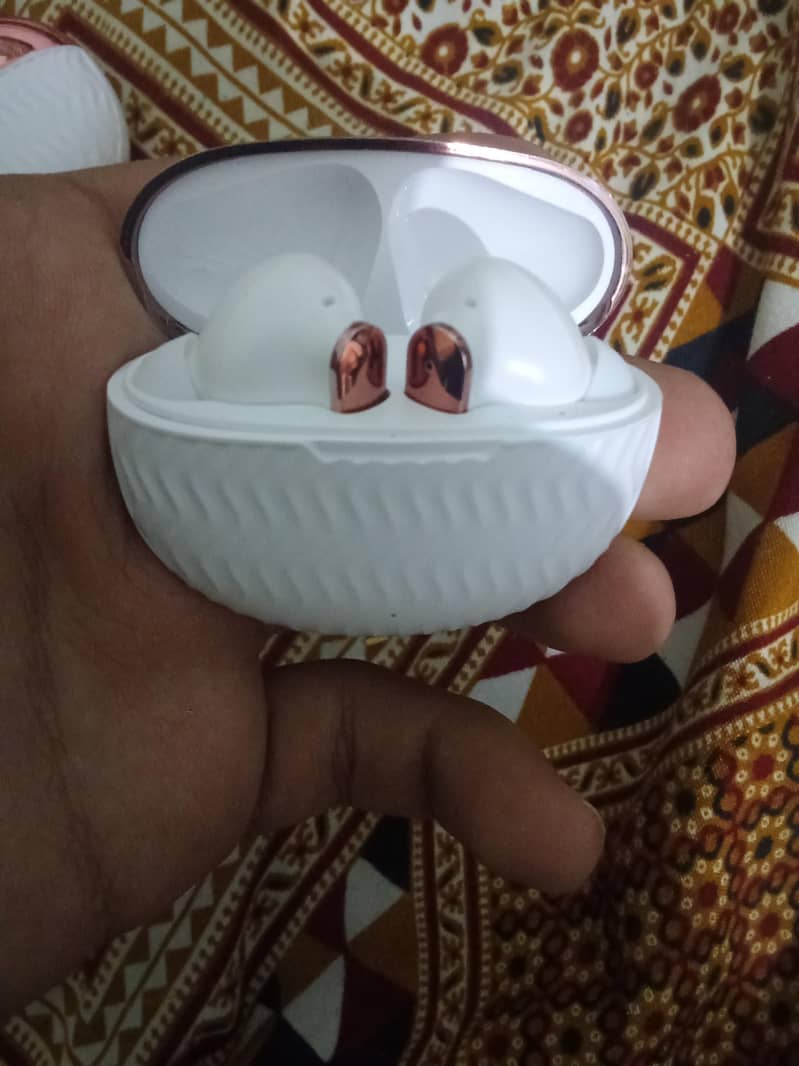 earbods 1