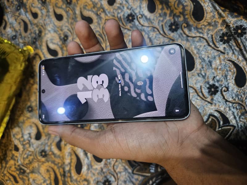Google Pixel 8 1