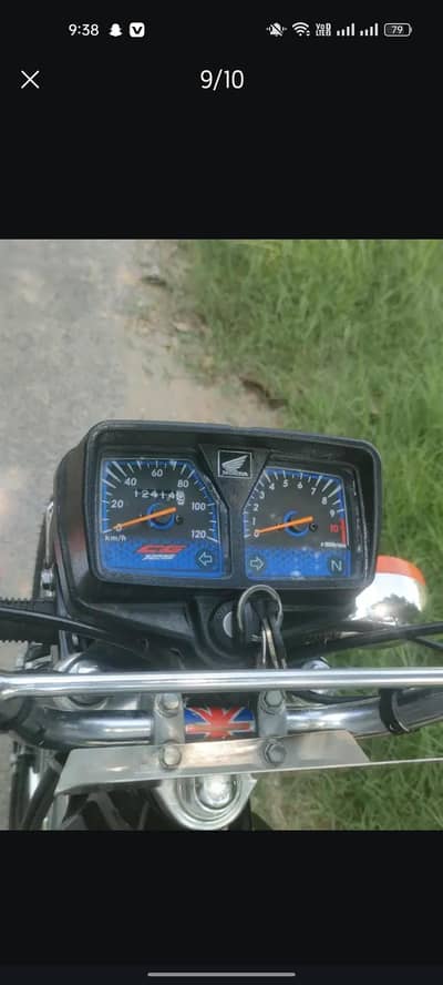 Honda 125 bike all original black color