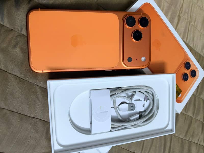 Apple iPhone 17 Pro Max 0