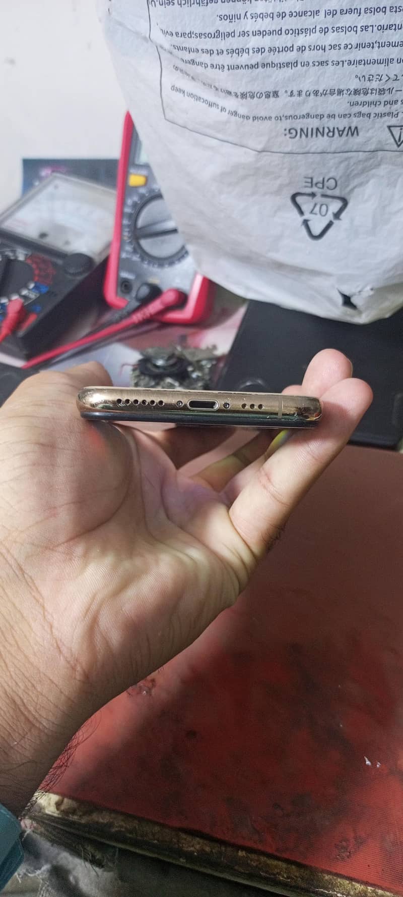Apple iPhone 11 Pro 0