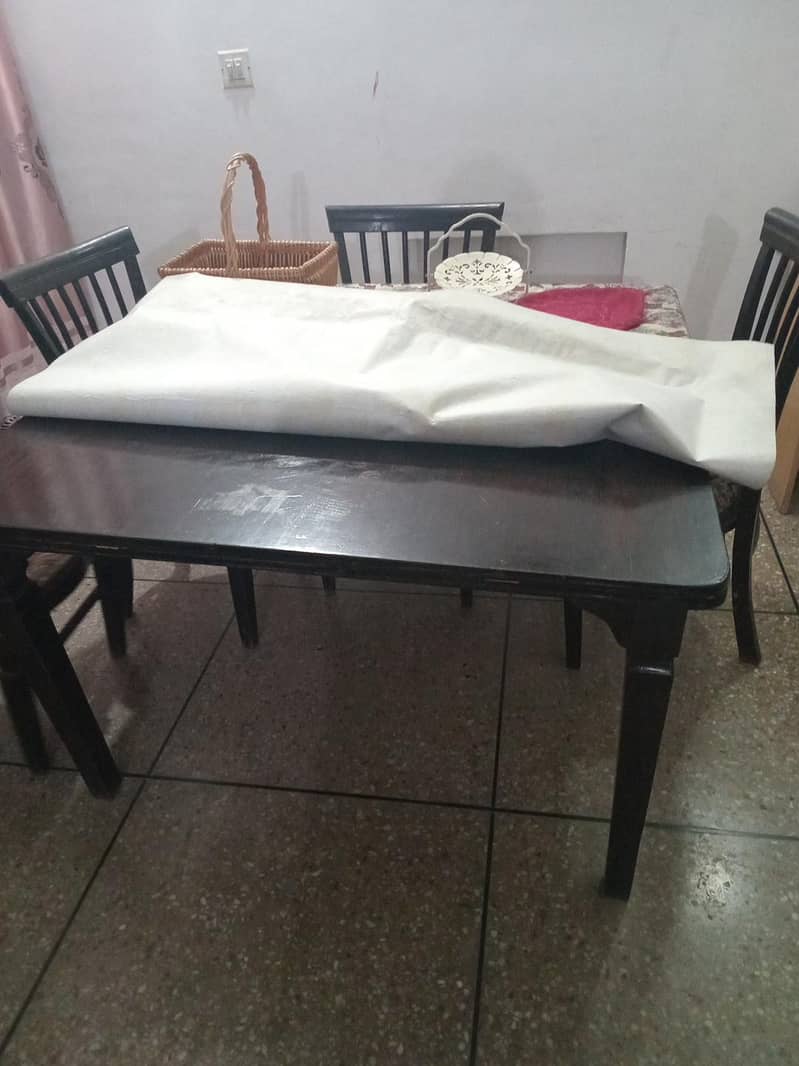 Dining table 3