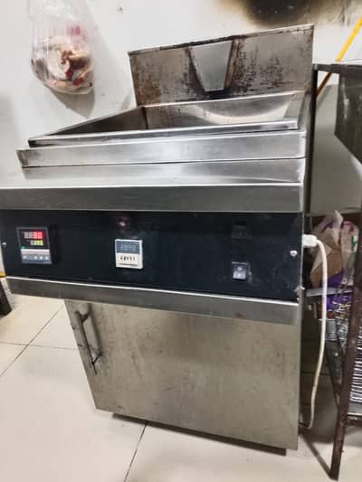 Heavy-Duty 32-Liter Commercial Tank Deep Fryer