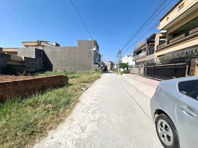 2 Sided Road Plot For Sale in Soan Garden Block H