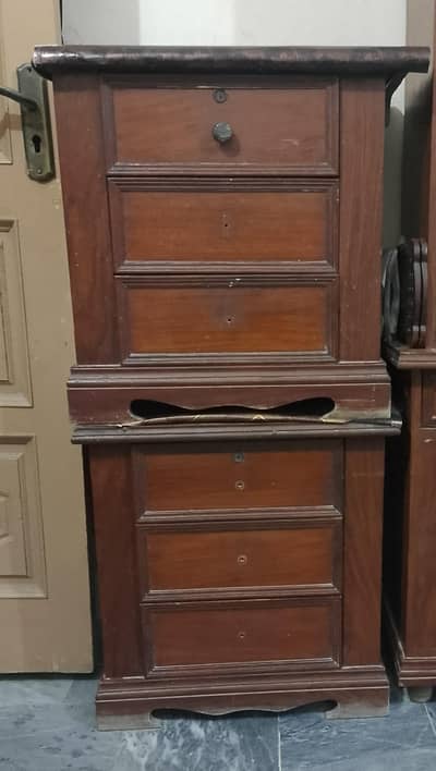 Used Side Table for Sale –  Condition Normal