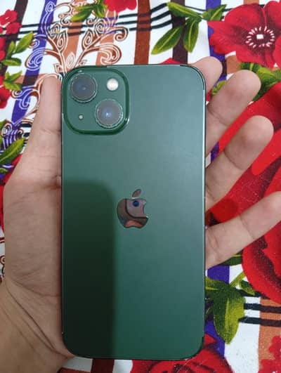 Apple iPhone 13