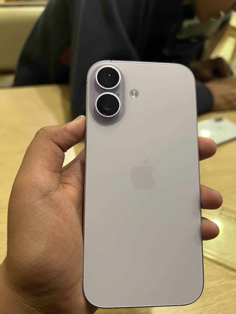 Apple iPhone 17 0