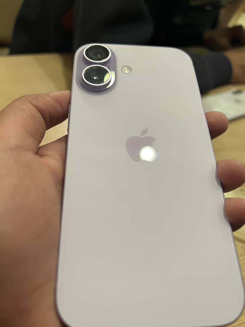 Apple iPhone 17 1