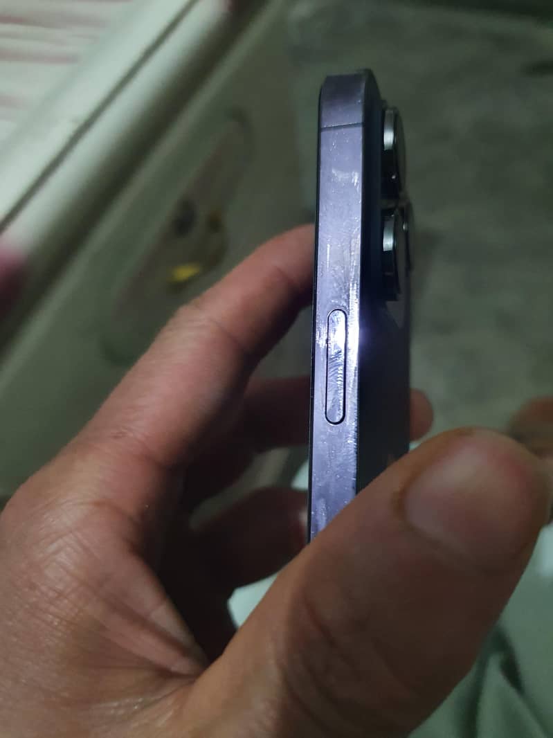 Apple iPhone 14 Pro 0