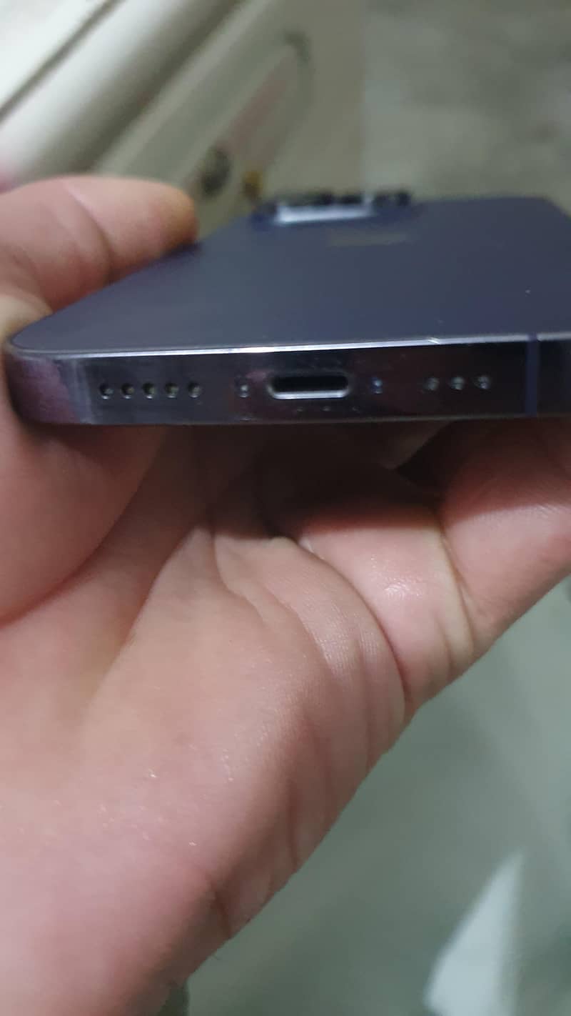 Apple iPhone 14 Pro 1
