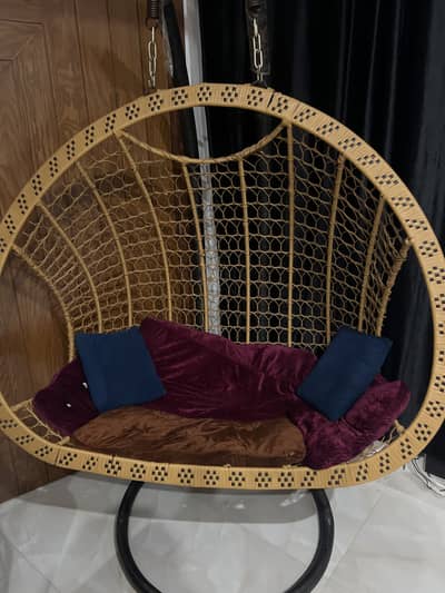 Beautiful Wicker Hanging Egg Chair – Premium Design with Cushions