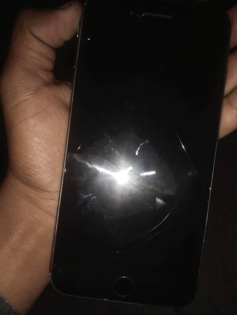 Apple iPhone 8 Plus 1