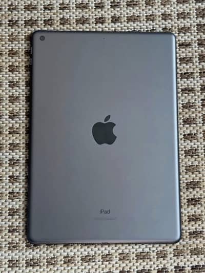 Apple iPad 9th Generation in 10/10 condition