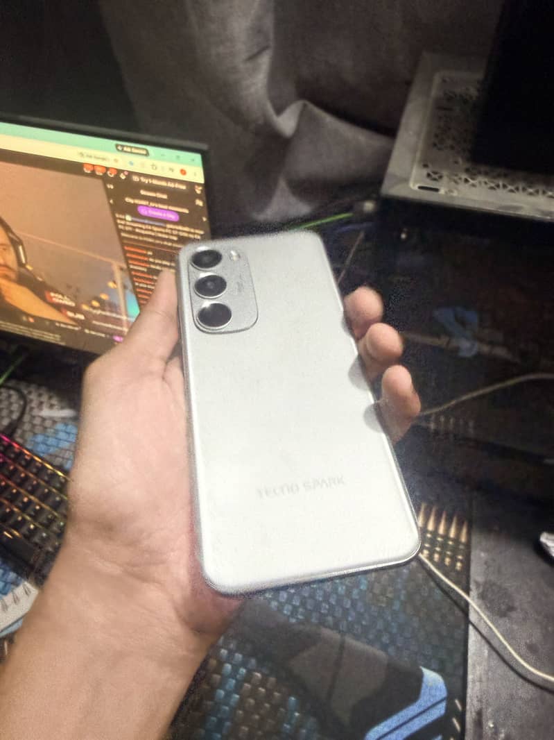 Tecno Spark 40 Pro Plus 17