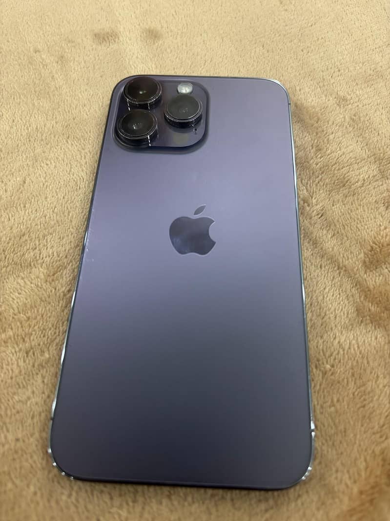 Apple iPhone 14 Pro Max 1