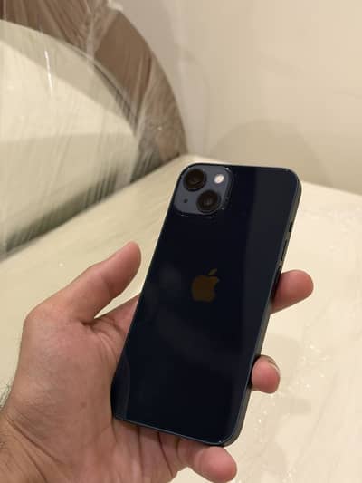 Apple iPhone 13