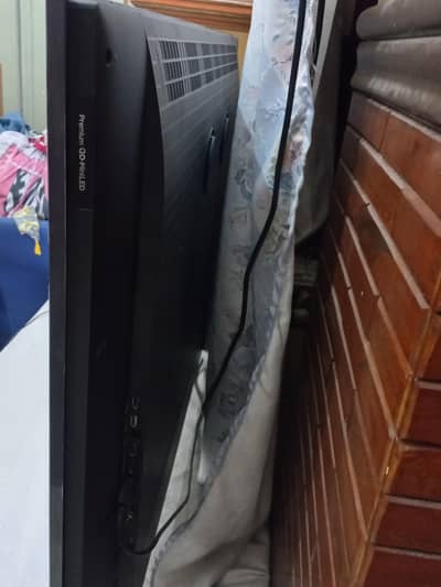 TCL  Google smart TV