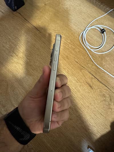 Apple iPhone 15 Pro