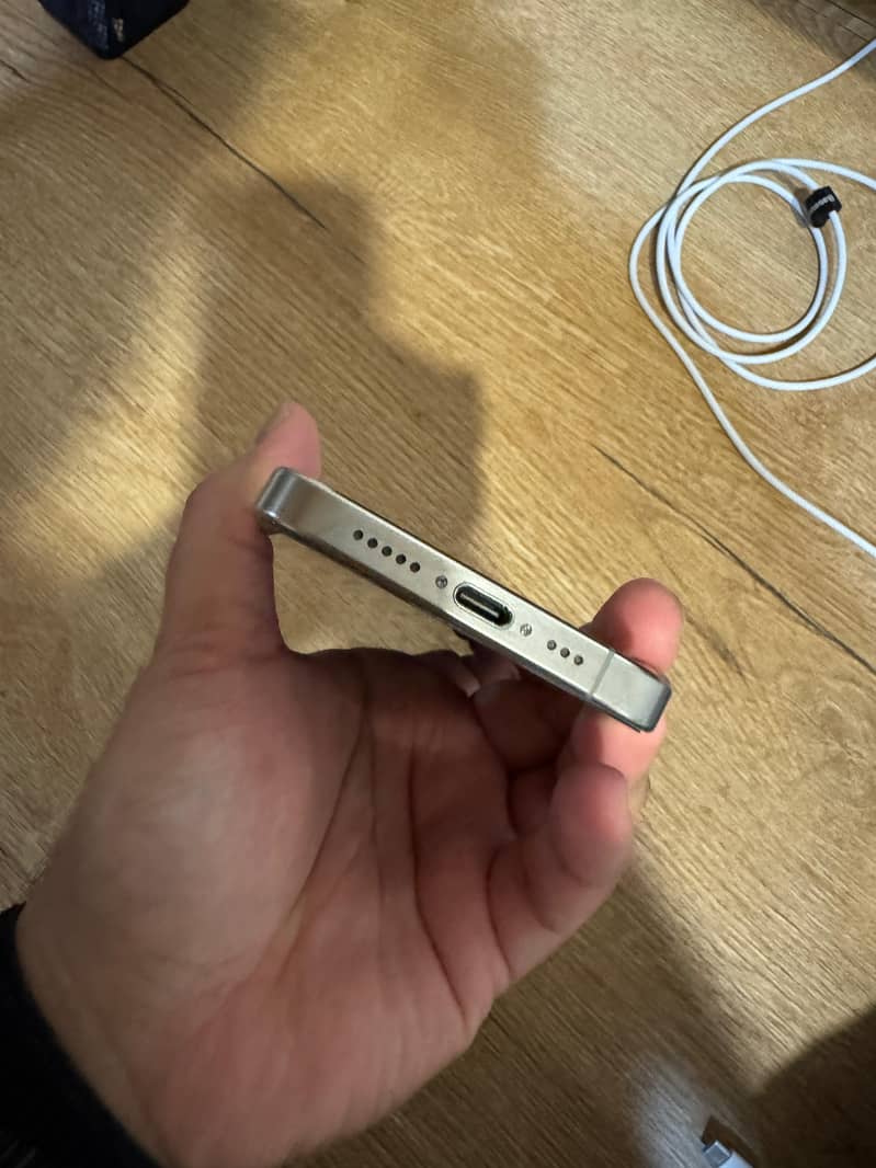 Apple iPhone 15 Pro 5