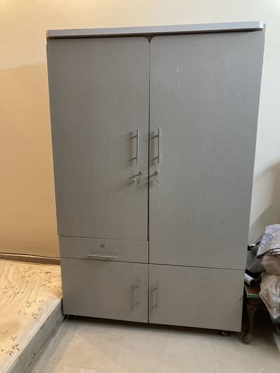 Wardrobe 4 doors