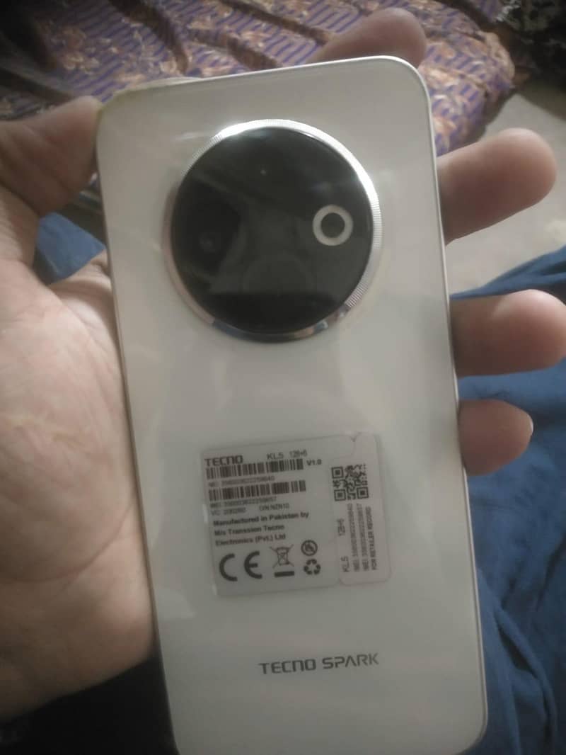 Tecno Spark 30 3