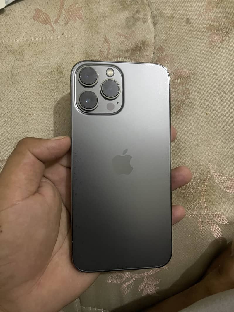 Apple iPhone 13 Pro Max 5