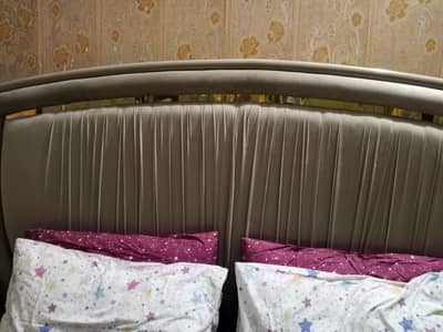 complete furniture for sale condition 10/9 only 5 months use