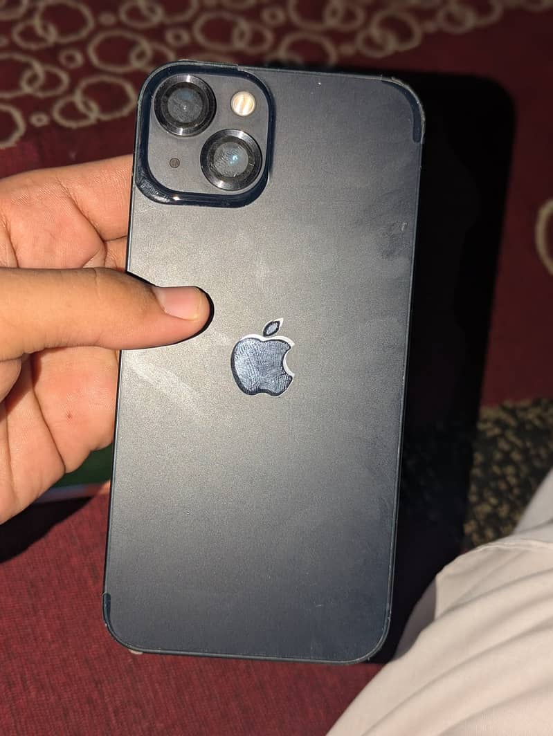 Apple iPhone 13 0