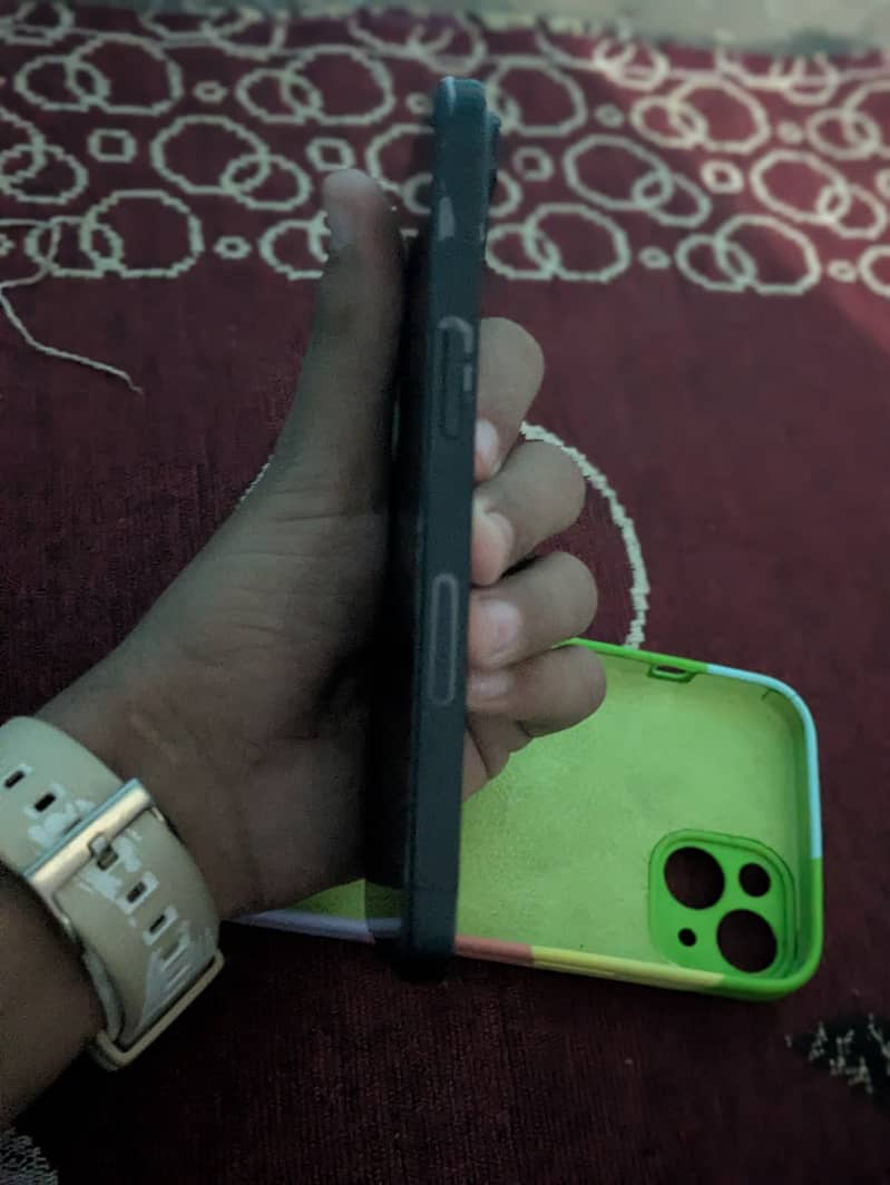 Apple iPhone 13 3