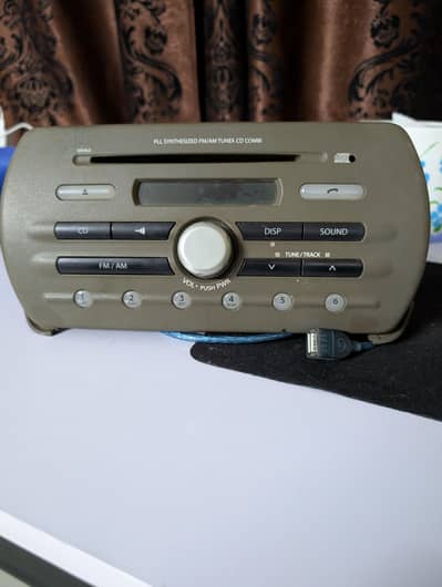 Suzuki Alto 2011 - Original Tuner/CD player