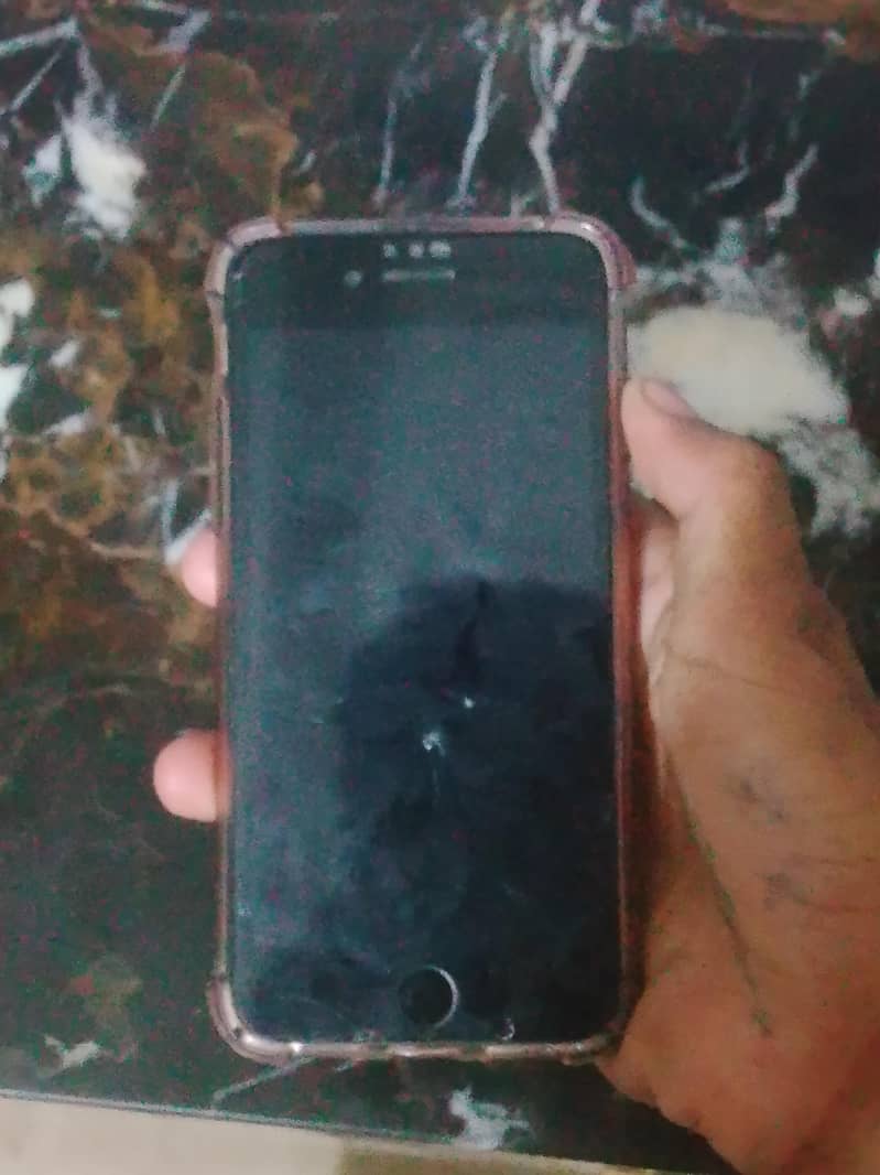 Apple iPhone 7 Plus 0