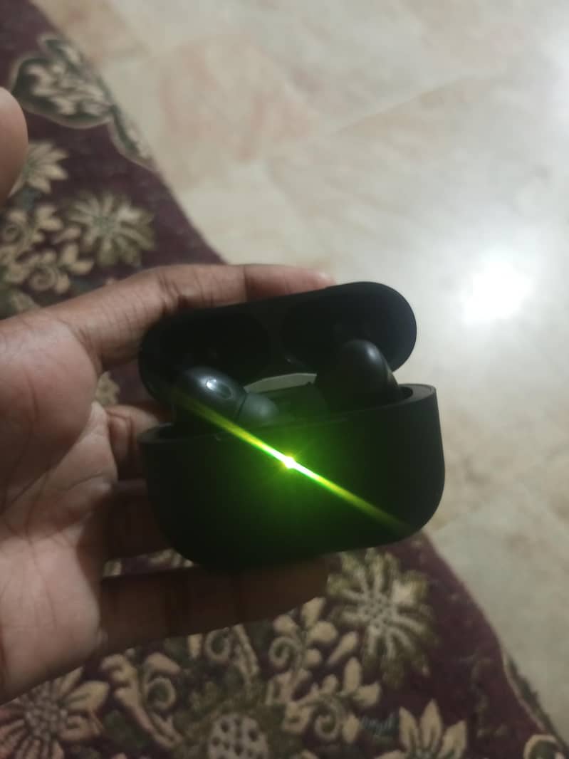 wireless earbuds 0