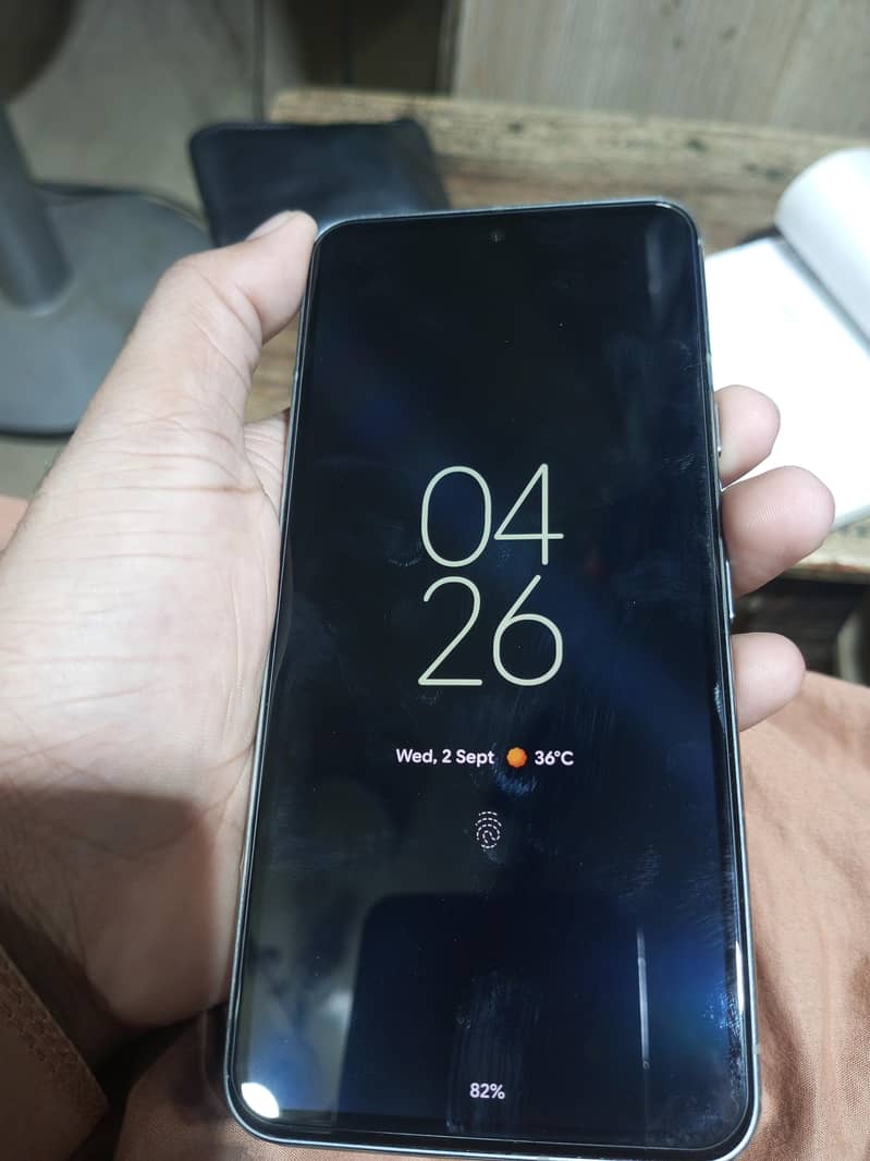 Google Pixel 8 3
