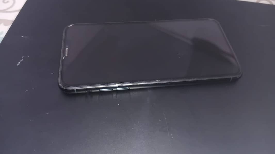 Apple iPhone 11 Pro Max 1
