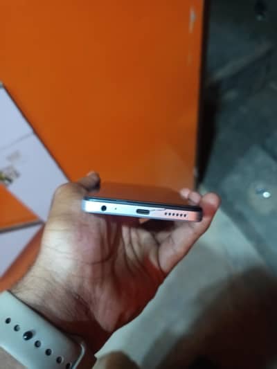Tecno Spark 20C 4:128