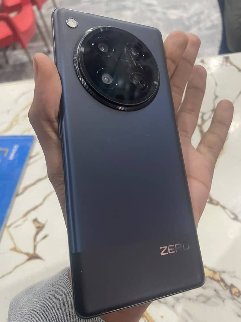 Infinix Zero 40 6