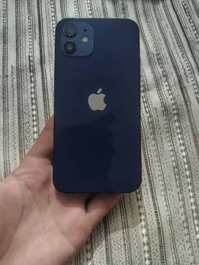 Apple iPhone 12