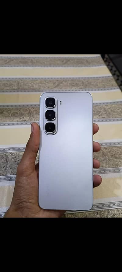 Infinix Hot 60i