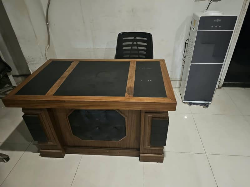 office table 0