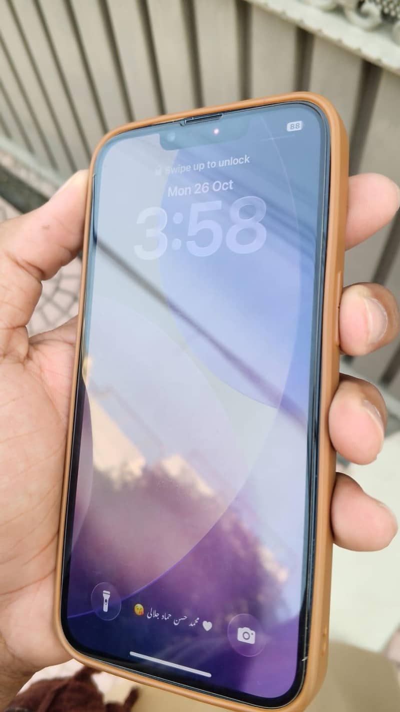 Apple iPhone 13 1